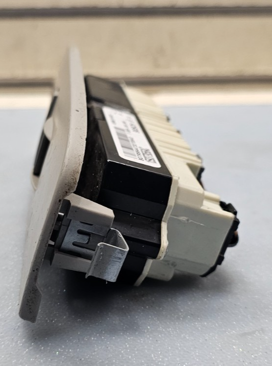 🔥06-11 CADILLAC DTS FRONT RIGHT PASSENGER WINDOW POWER SWITCH ASSEMBLY GRAY
