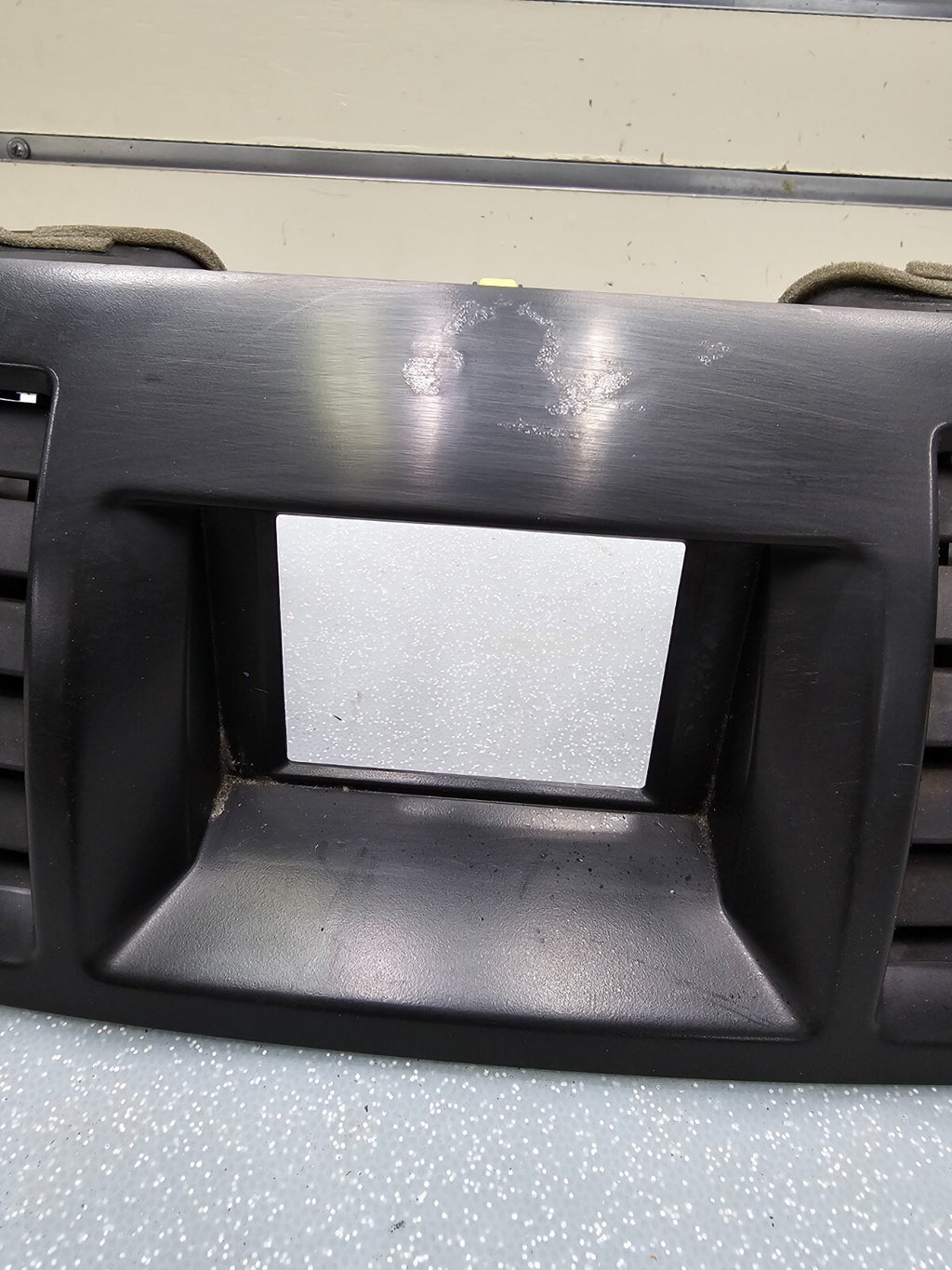 🔥08-13 Toyota Highlander Center Dash AC Air Vents Trim Bezel Assembly Black OEM