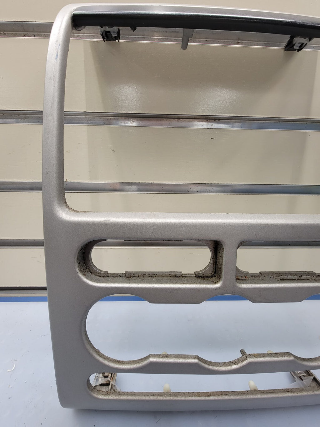 🔥2007 - 2010 Ford Edge Center Dash Bezel Radio Storage Climate Control Tan