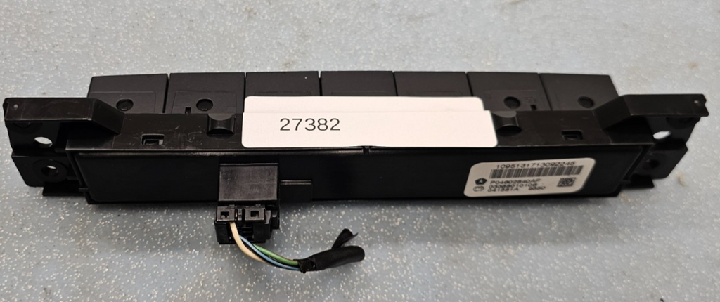 🔥08-10 Jeep Commander Grand Cherokee Dash Mounted Heated Seat Control Switch