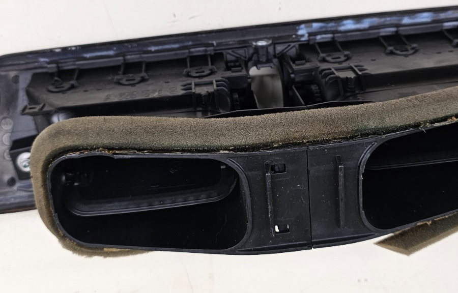 04-10 BMW 525i 528i Dash Center AC Air Vent Heater Grille Trim Panel Bezel Wood