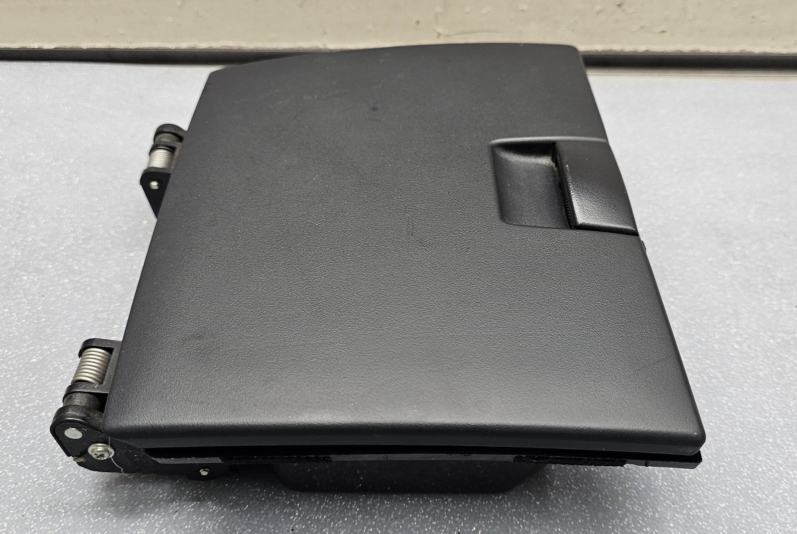 🔥07-10 Hyundai Santa Fe Upper Center Dash Panel Storage Compartment OEM