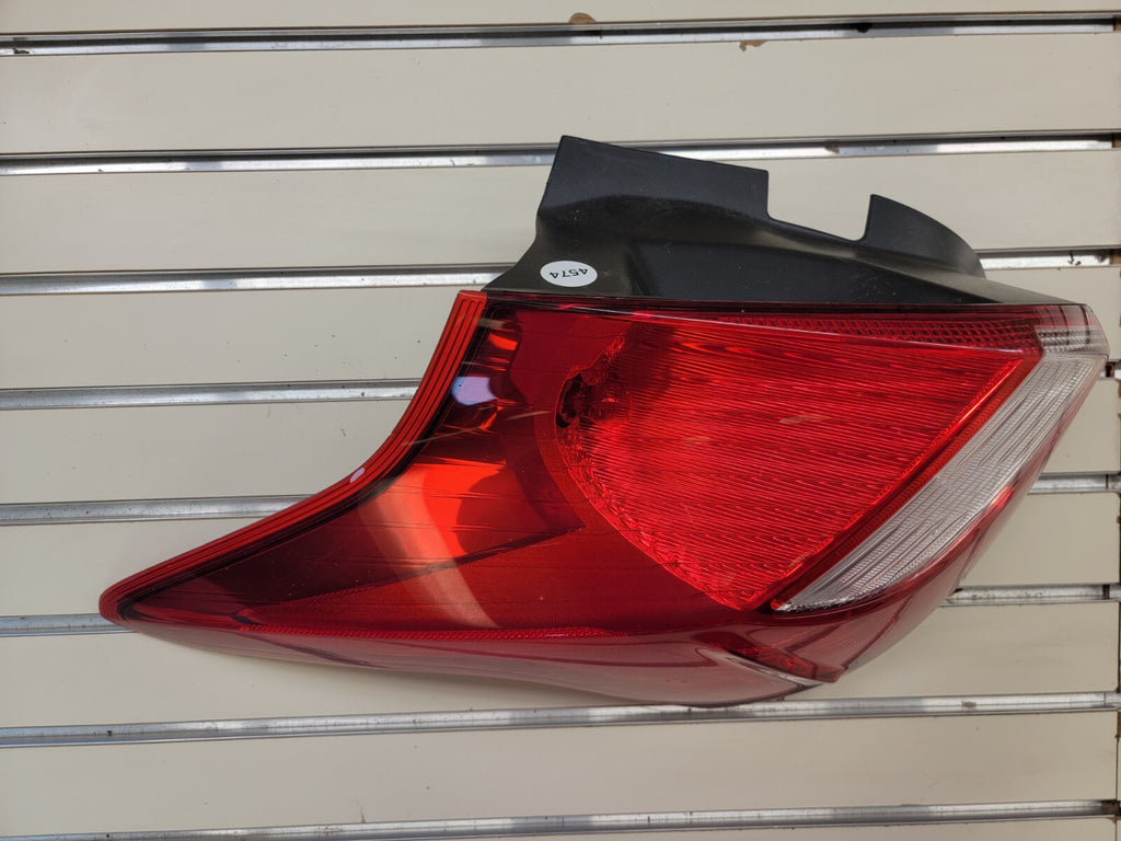 🔥2012-2014 Ford Focus Hatchback Tail Light taillight LEFT DRIVER side