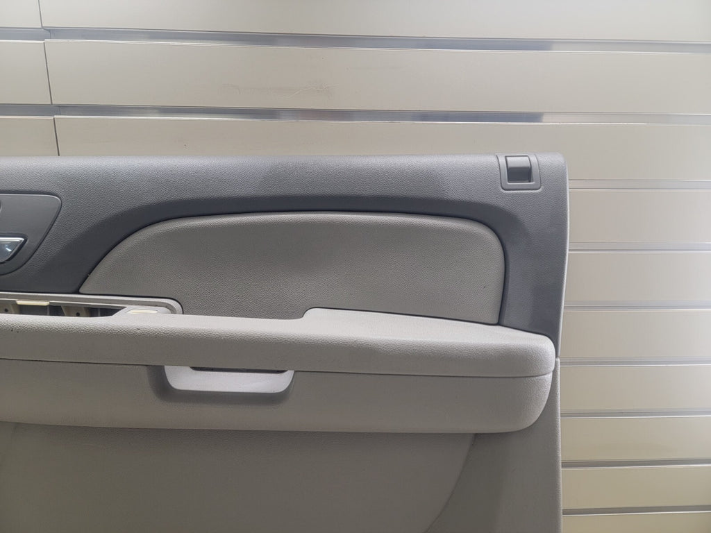 🔥07-09 Chevy Suburban Tahoe Yukon Right Passenger Door Trim Panel gray auto D15