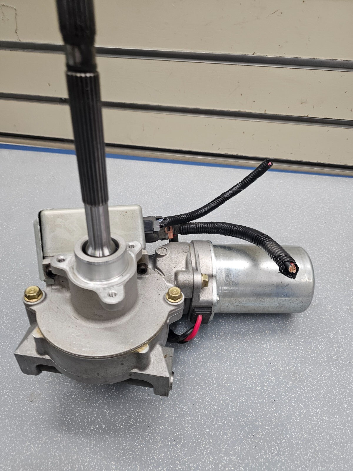 🔥2002-2007 Saturn Vue /Torrent / Equinox Electric Steering Pump Motor Assist