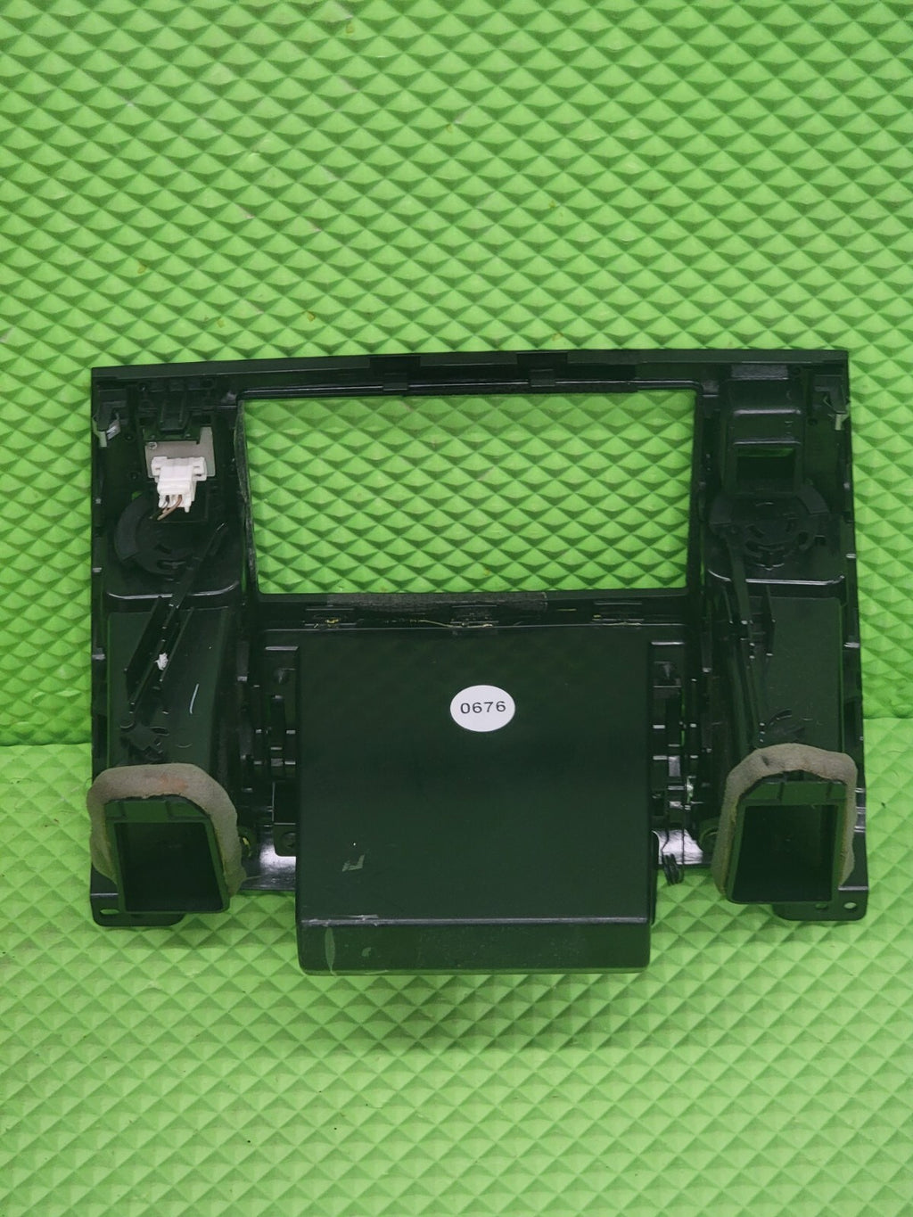 🔥 2007-2012Nissan VERSA Dash Radio Bezel BLACK B74