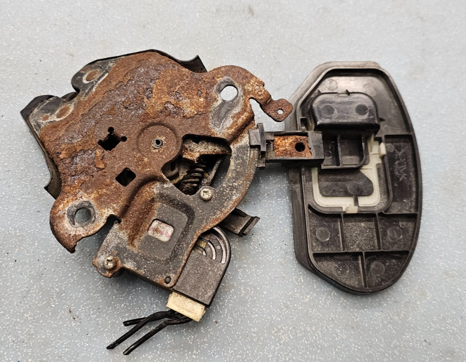 09-13 Mazda 3 6 Sedan Power Trunk Latch Lid Deck Lock Release Tailgate Actuator