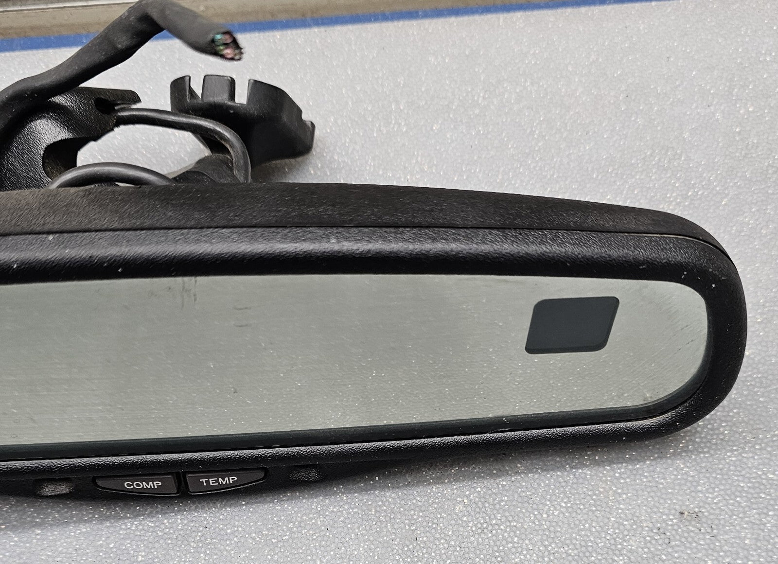 03-07 Saturn Ion 08-12 Colorado Canyon Windshield Auto Dimming Rear View Mirror