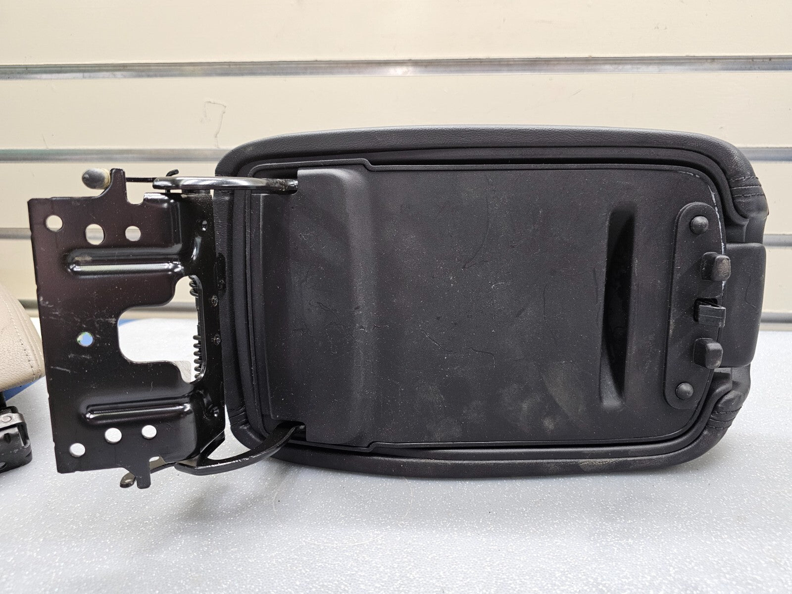 🔥13-16 DODGE DART CENTER CONSOLE ARM REST LID LEATHER BLACK TOP PAD COVER BLACK