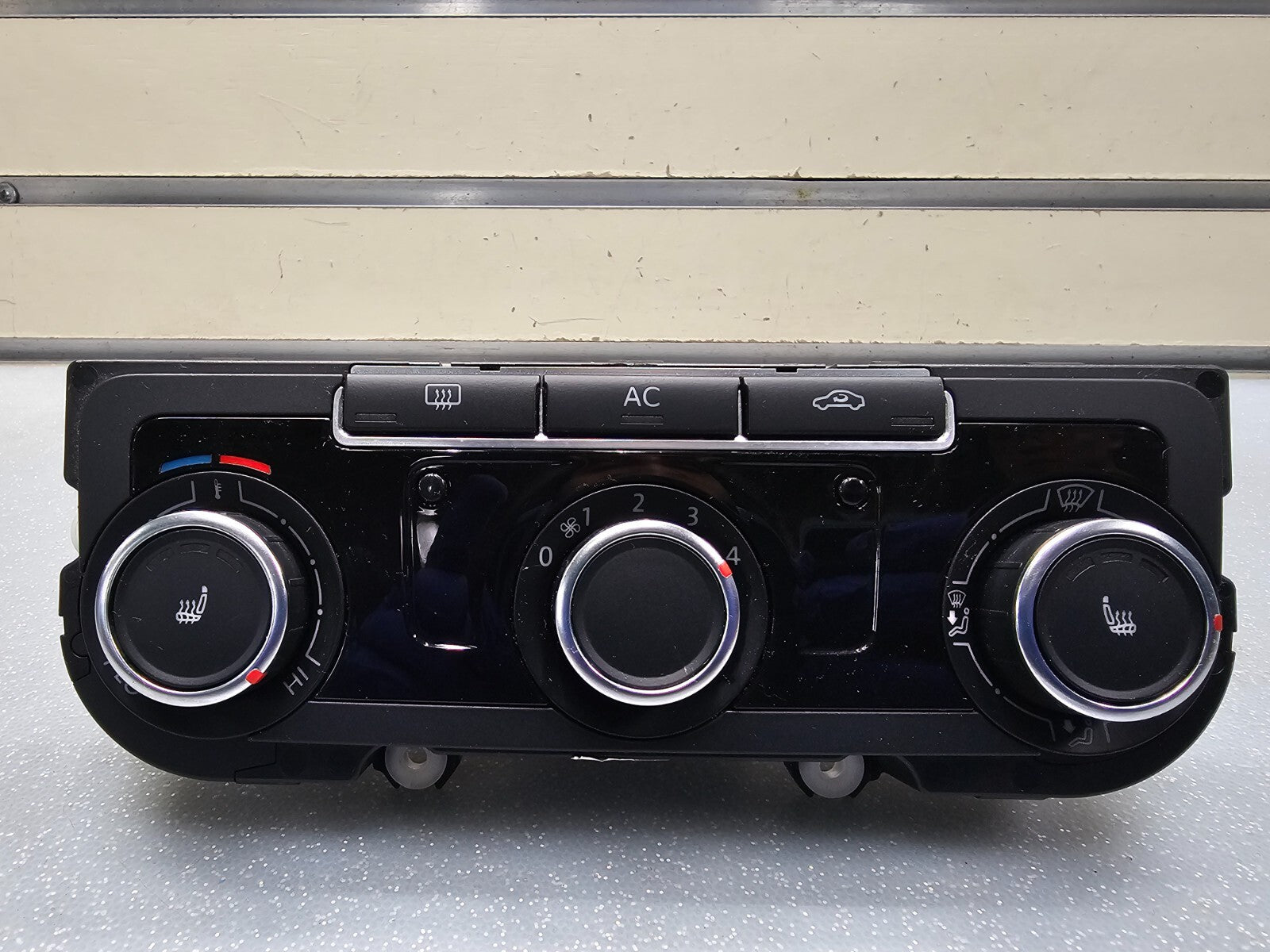 10-14 Volkswagen GOLF Dash AC Heater Temperature Climate Control Air Conditioner