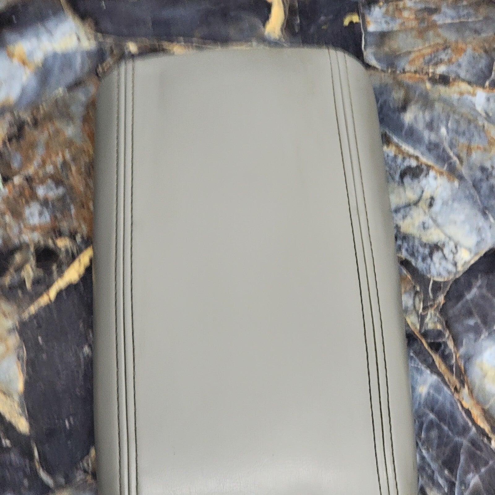 🔥02-09 Chevy Trailblazer GMC ENVOY Center Console Armrest LEATHER Lid GRAY def2