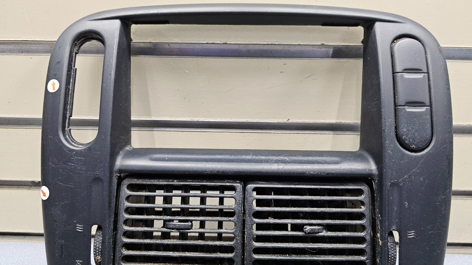 🔥02-05 FORD EXPLORER RADIO AUDIO CLIMATE TEMPERATURE CONTROL BEZEL TRIM BLACK