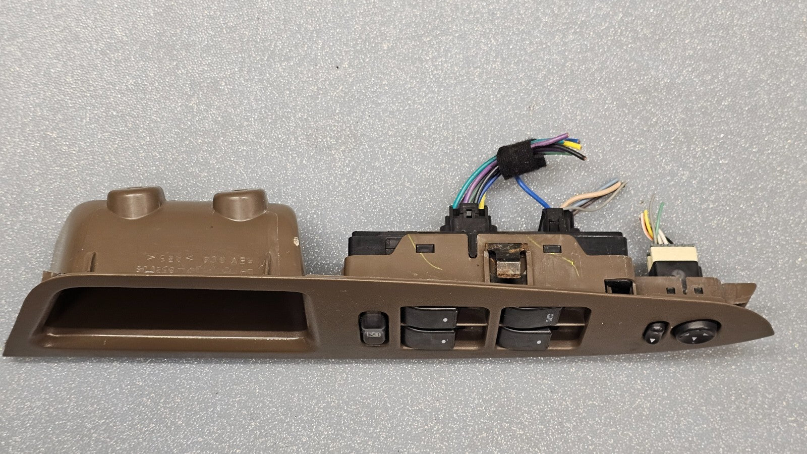 🔥06-08 IMPALA LEFT DRIVER MASTER POWER WINDOW SWITCH BEZEL ASSEMBLY DARK TAN