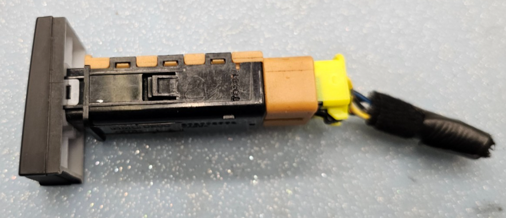 🔥09-12 HYUNDAI SANTA FE Rear Window Heating Heated Switch Button Assembly OEM
