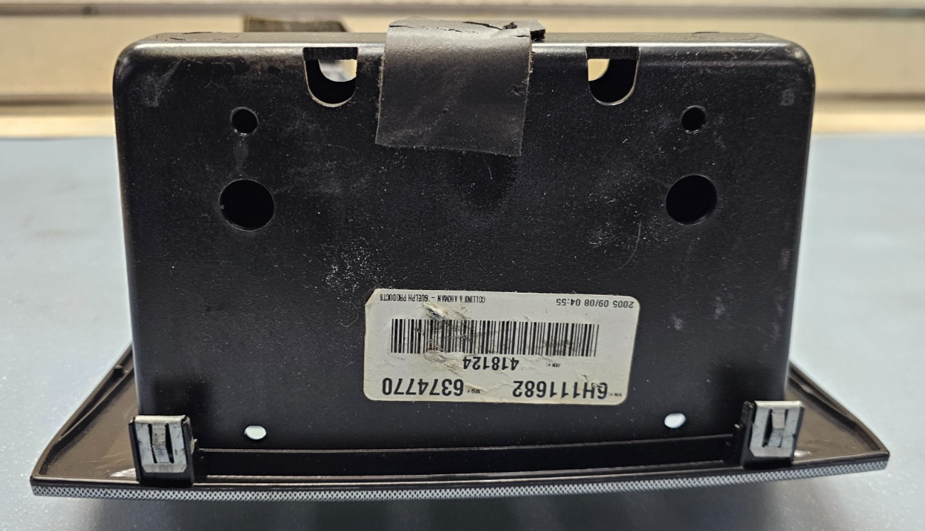🔥05-07 CHRYSLER 300 CENTER DASH RADIO BEZEL CENTER TRIM PANEL SILVER OEM B16