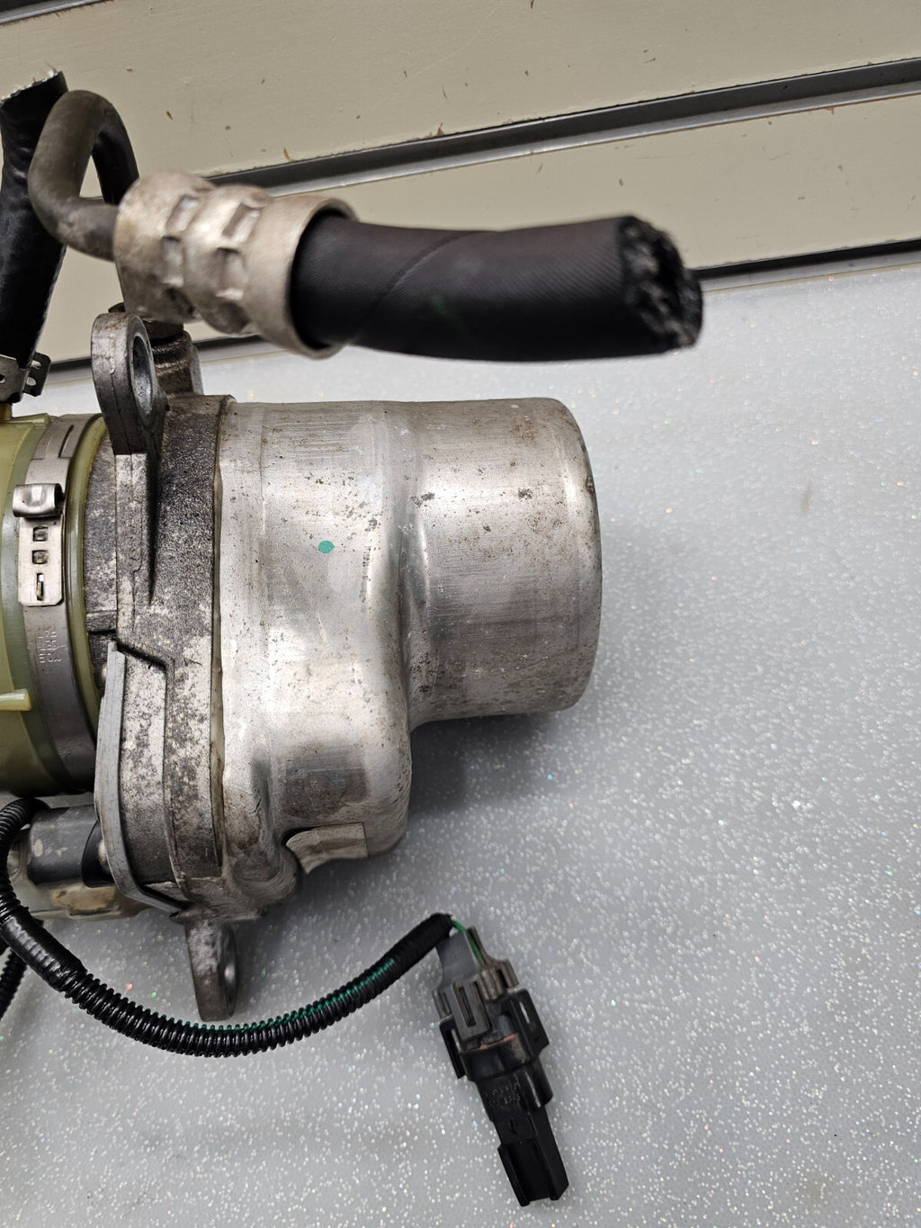04-13 Volvo S40 C30C70 Electric Power Steering Pump w/Pigtails Upgrade Assembly