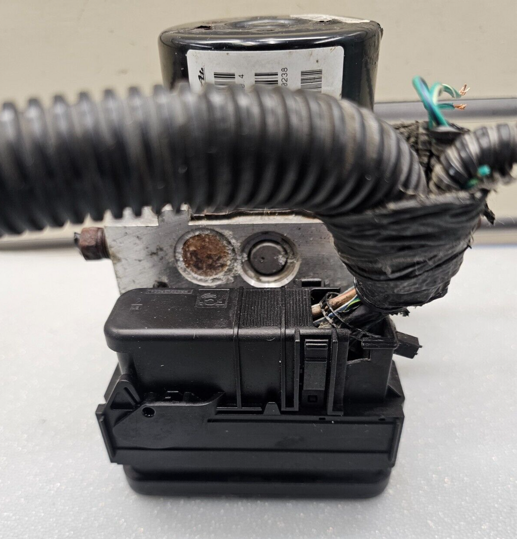 🔥08 Grand Caravan Town Country ABS Anti-Lock Brake Pump Pin Plug Assembly OEM