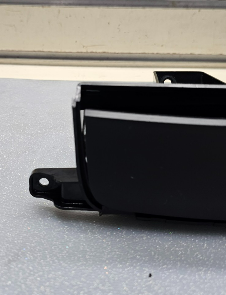 🔥06-12 Kia Sedona Dash Storage Compartment Box Black