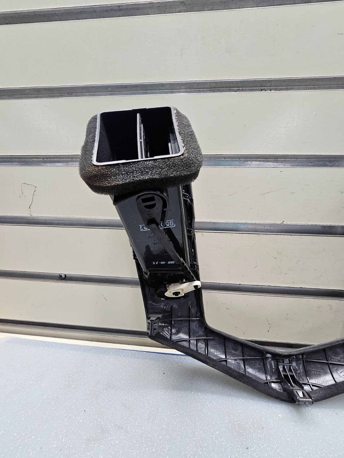 🔥2011 - 2015 Chevrolet Cruze Center Dash Air Vent Bezel trim silver