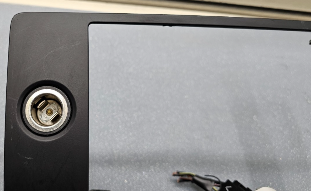 🔥05-07 FOCUS CENTER DASH RADIO STEREO CLIMATE CONTROL BEZEL TRIM PANEL BLACK
