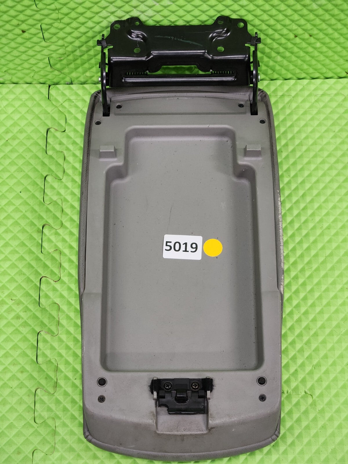 🔥2007-2011 TOYOTA CAMRY CENTER CONSOLE ARM REST LID COVER TOP PAD BOX TAN