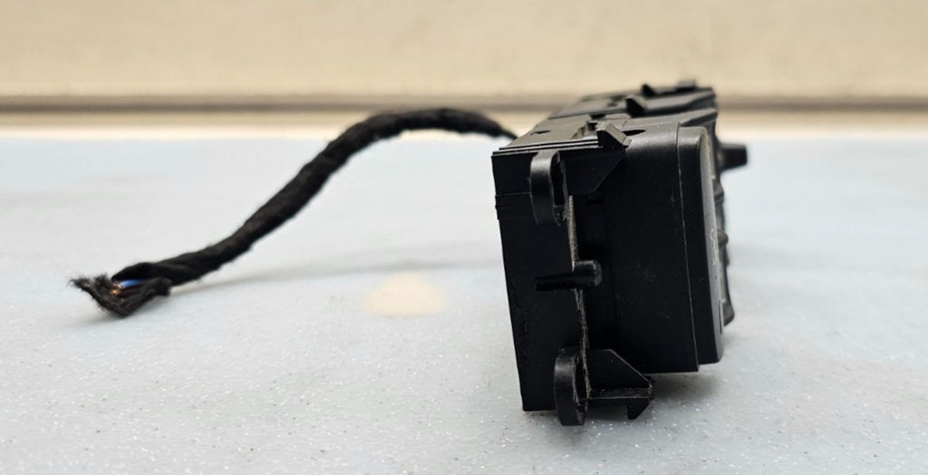 🔥99-14 VOLVO S60 S80 V70 XC90 Front Left Driver Door Master Window Switch Black