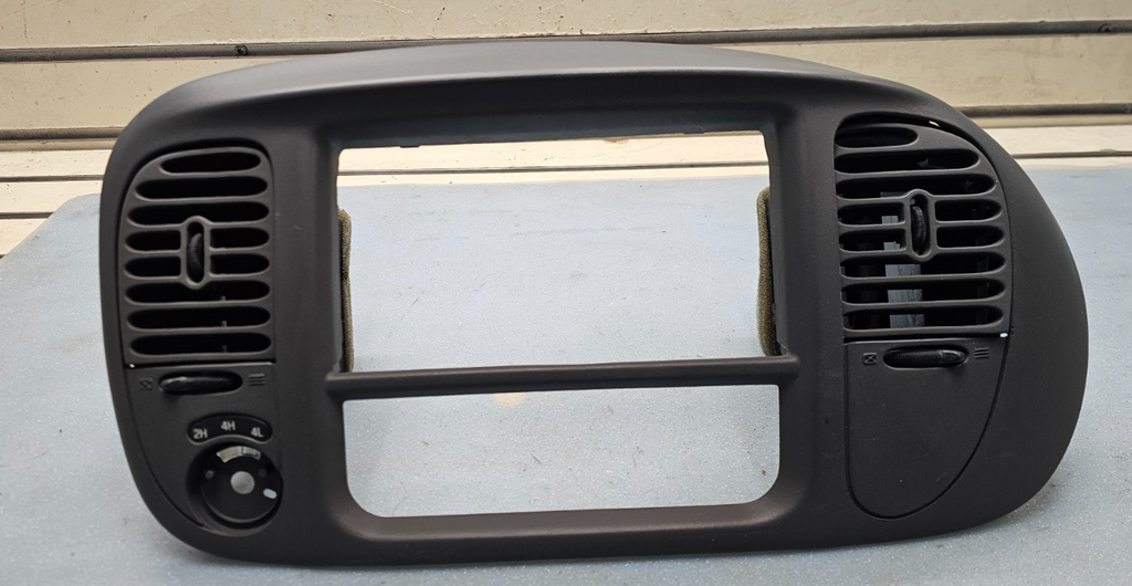 🔥97-03 Ford F-150 Dash Radio Stereo Climate BEZEL Trim Panel Line DK GRAY B1