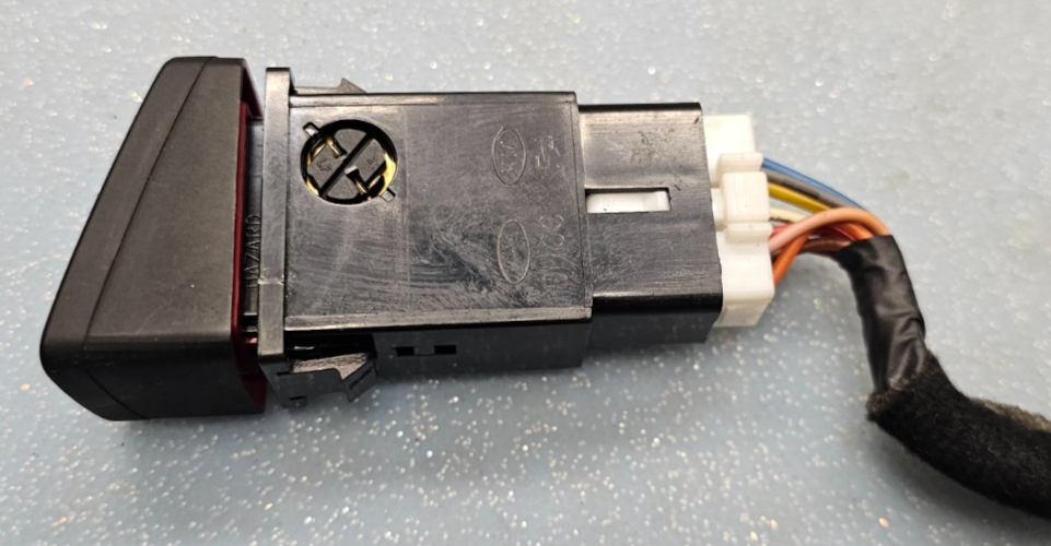 🔥04-09 Hyundai Tucson Hazard Emergency Light Lamp Control Switch Assembly Black