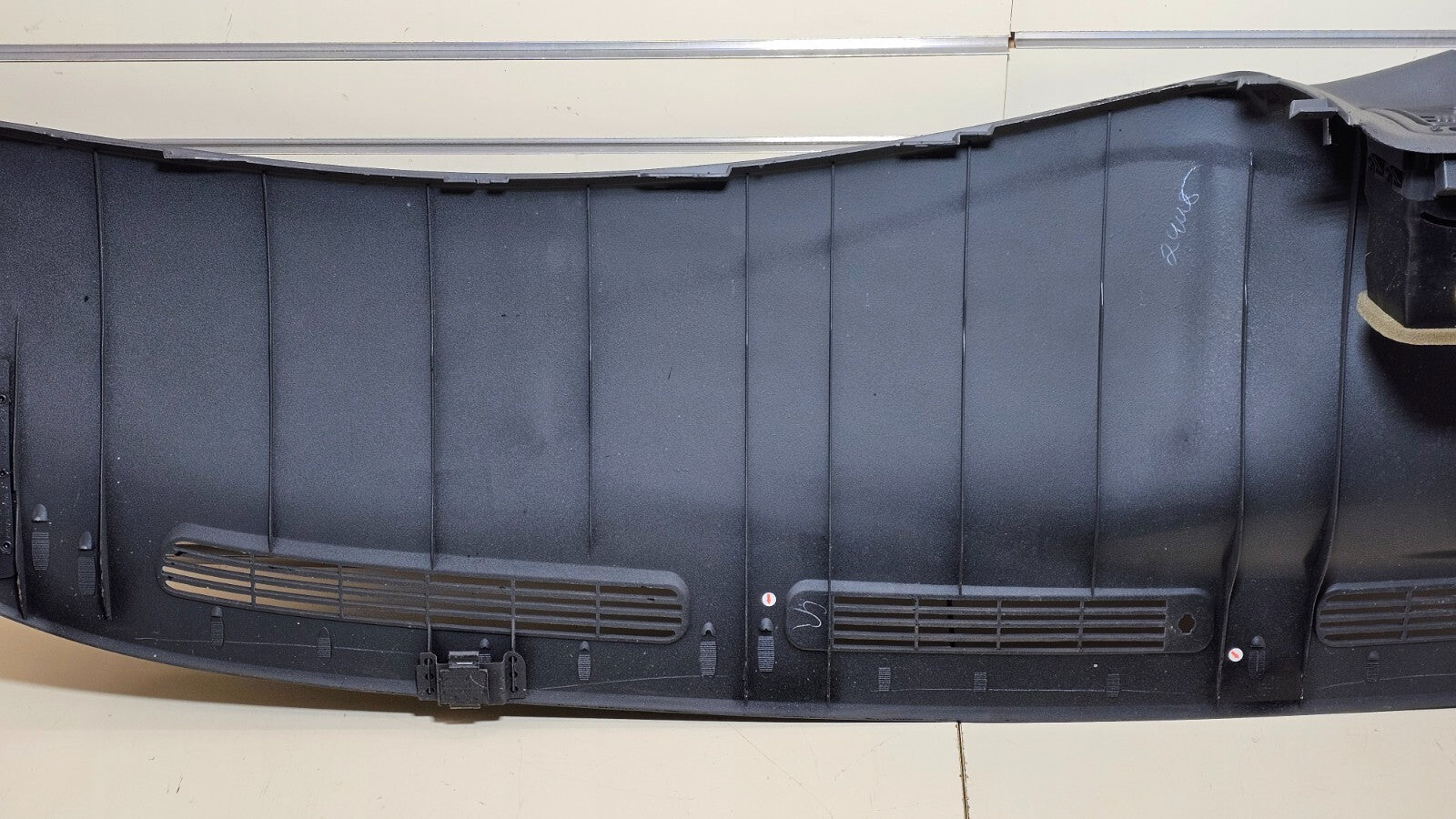 🔥99-06 SILVERADO SIERRA TAHOE Upper Cap Cover Top Dashboard Pad GRAPHITE DP1