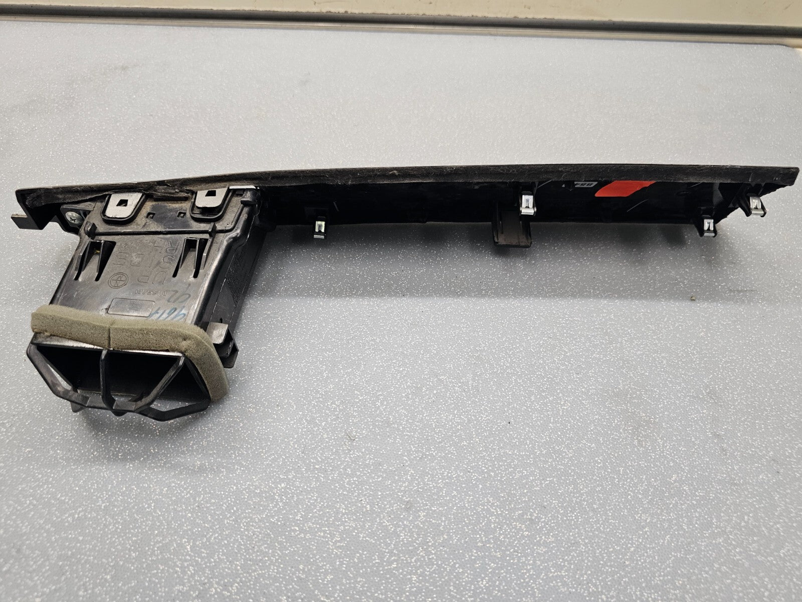 🔥2007-2012 NISSAN VERSA DASH AC AIR VENT W/ BEZEL PANEL RIGHT SIDE OEM SILVER