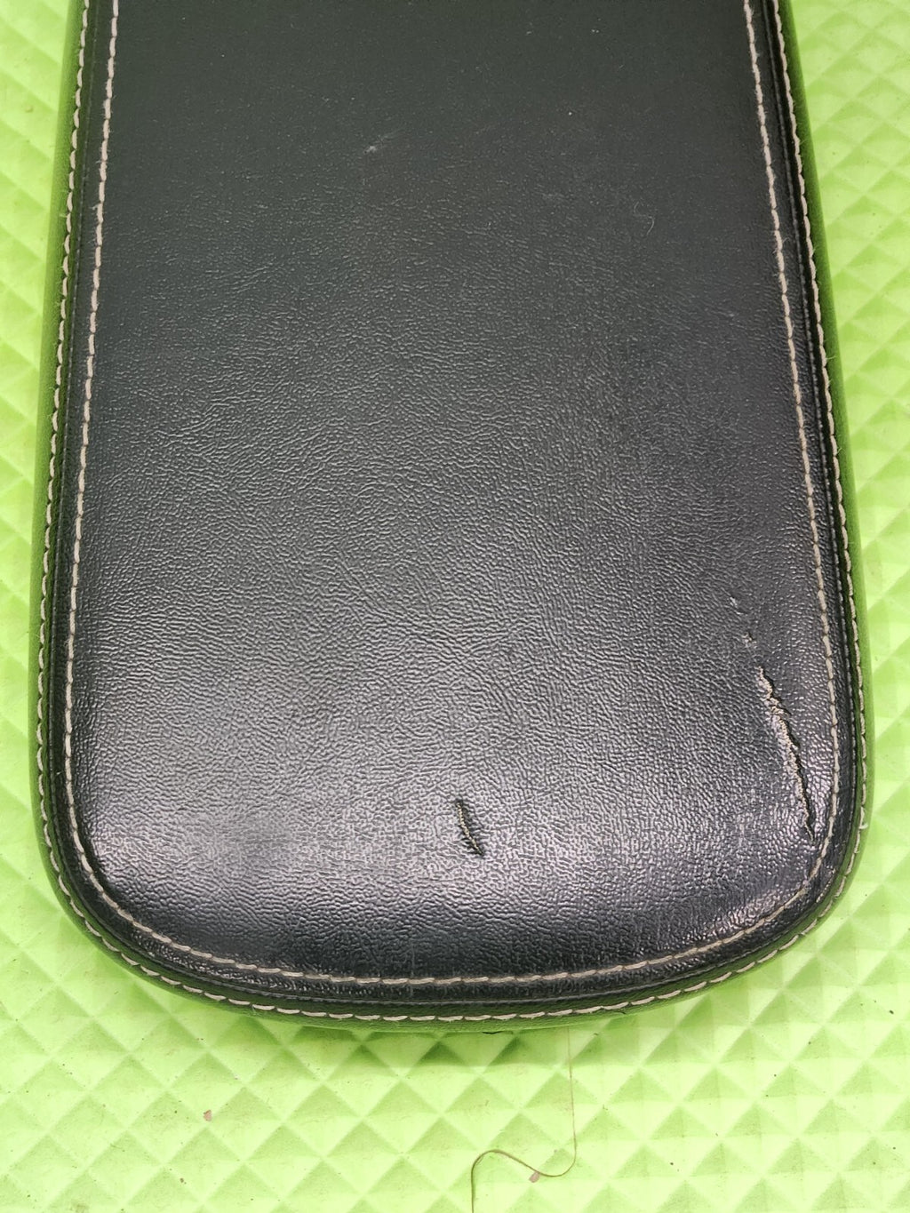 🔥2011-2014 CHRYSLER 200 DODGE AVENGER CENTER CONSOLE LID ARM REST BLACK