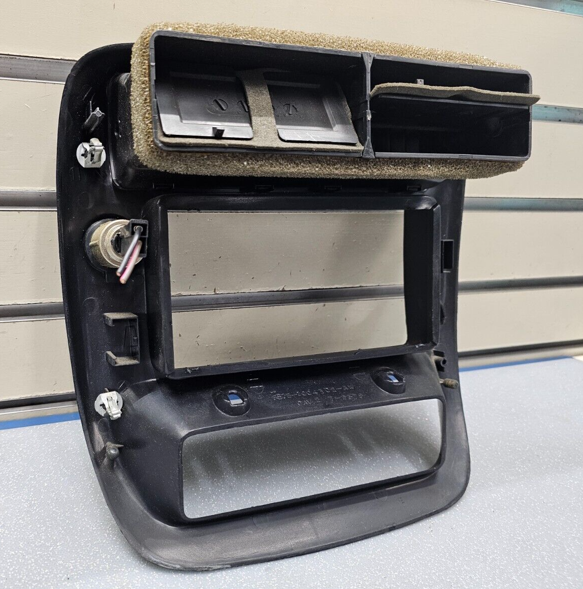 🔥95-10 Ranger EXPLORER Dash AM FM Radio Stereo Display Trim Bezel Black OEM B2