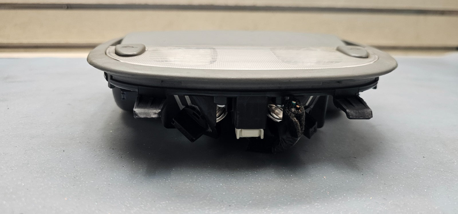 🔥07-12 HYUNDAI SANTA FE FRONT OVERHEAD CONSOLE DOME MAP LIGHT LAMP SUNROOF GRAY