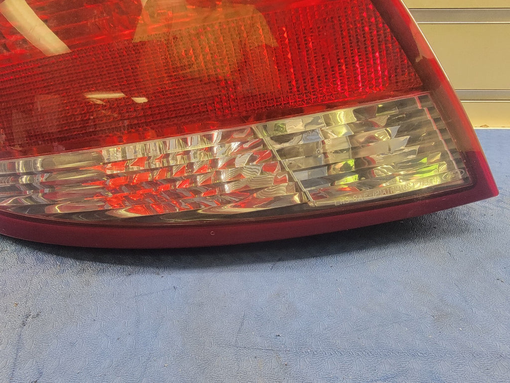 🔥2004-2007 Ford Taurus Tail Light Lamp Left Driver Side Assembly Chrome