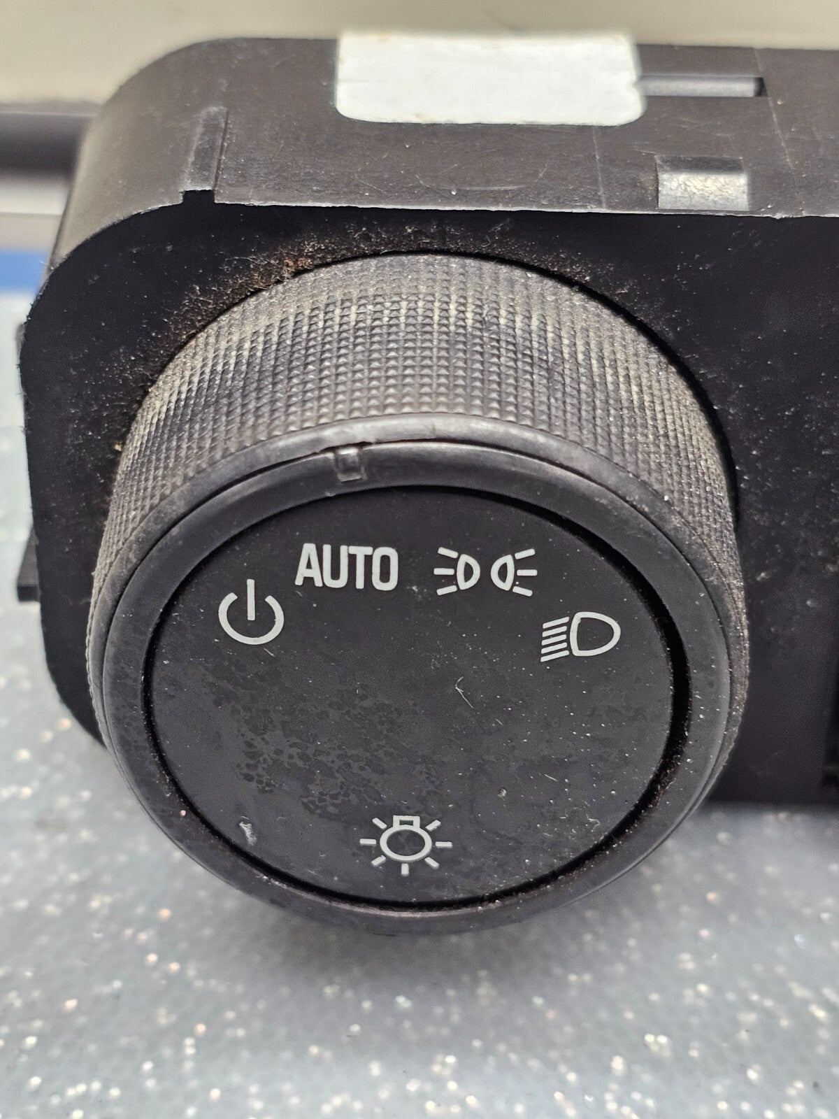 🔥07-14 Silverado Sierra Headlight Lamp Transfer Case Control Switch Assembly