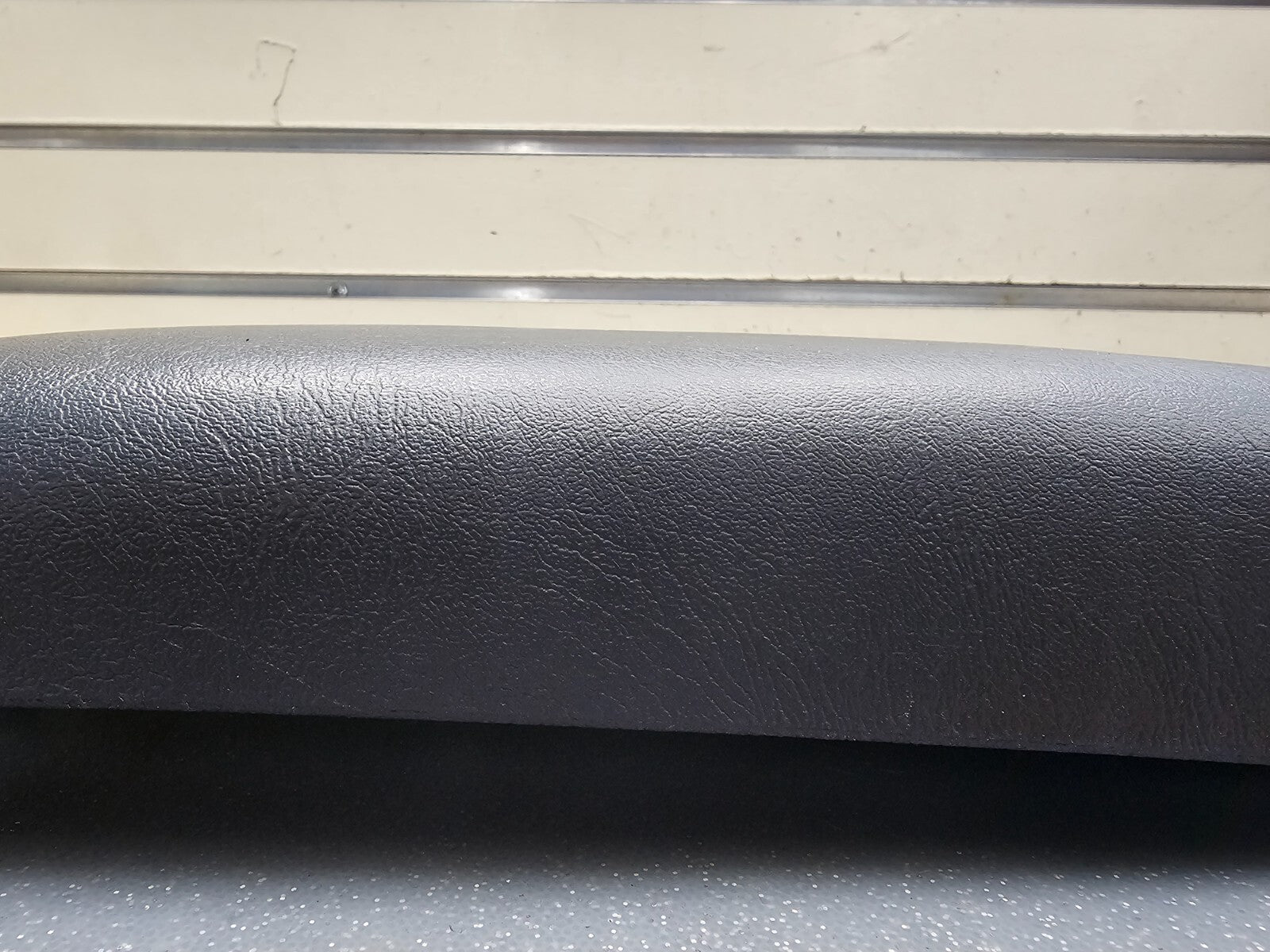 🔥94-97 Blazer Jimmy Sonoma S10 Bravada Armrest Center Console Lid Top Pad Black
