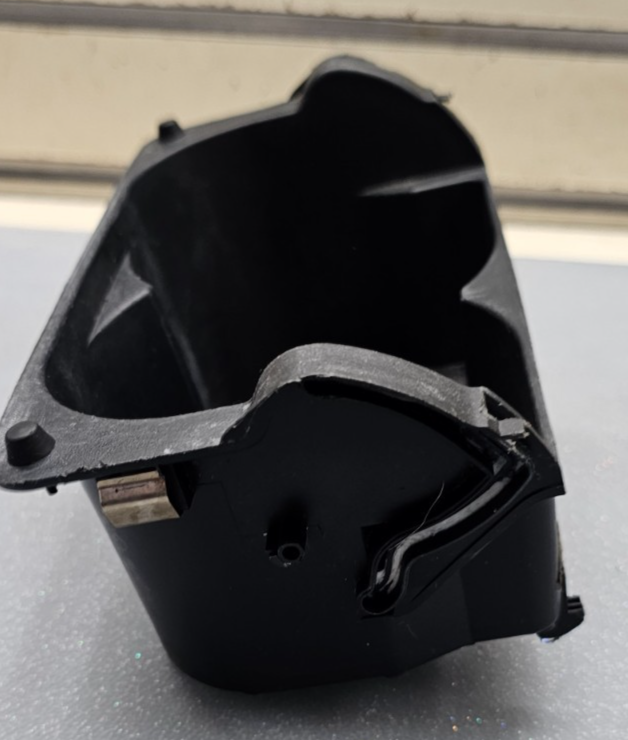 🔥02-06 CAMRY Center Console CUP DRINK HOLDER Assembly Driver Separator Black