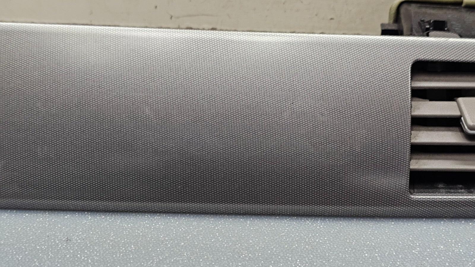 🔥07-12 VERSA CENTER DASH LEFT DRIVER AC AIR VENT BEZEL PANEL CARBON SILVER OEM