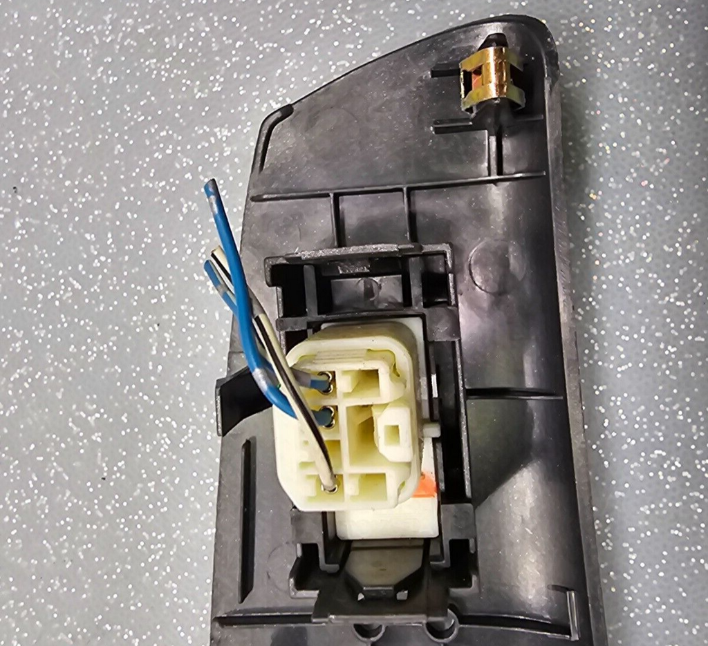 🔥03-08 Matrix Corolla Vibe Right Passenger Power Window Switch Assembly Silver