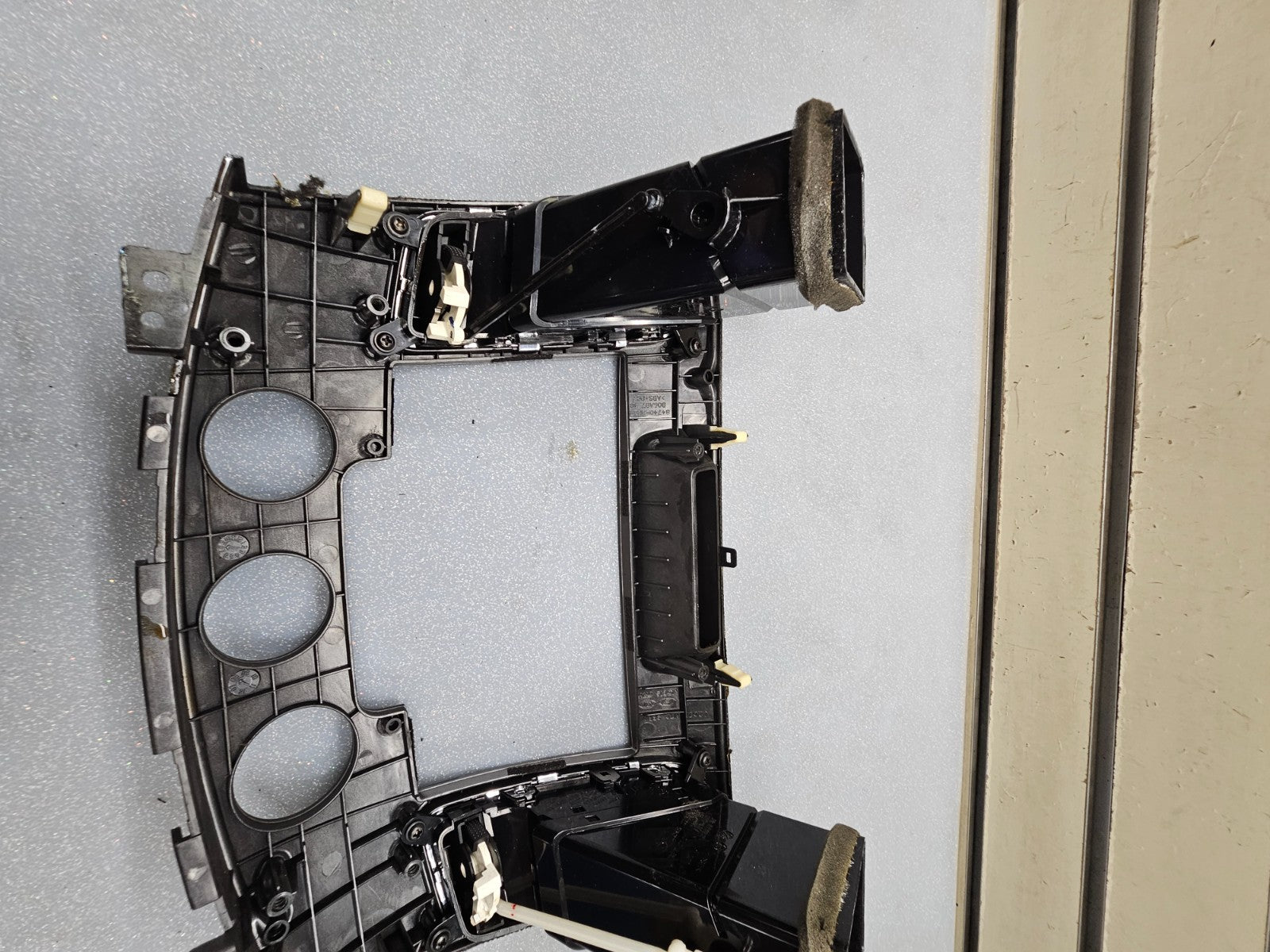 🔥09-10 SONATA DASH AM FM RADIO STEREO DISPLAY TRIM PANEL CLIMATE BEZEL SILVER