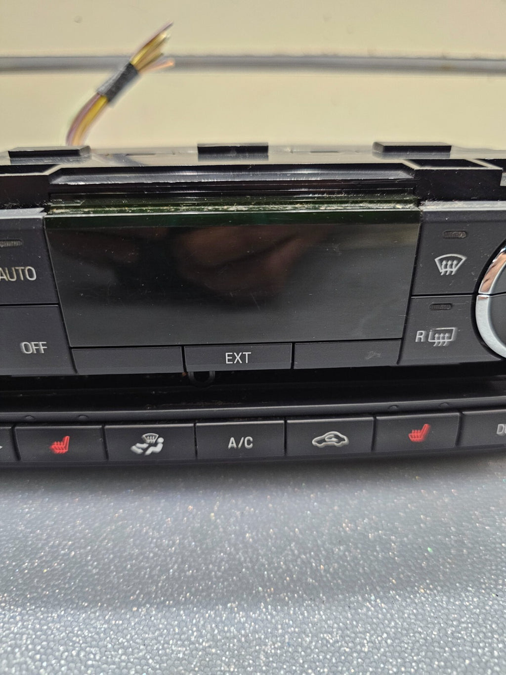 07-10 Ford Edge Dash Center A/C Heater Control Temperature Climate Control Unit