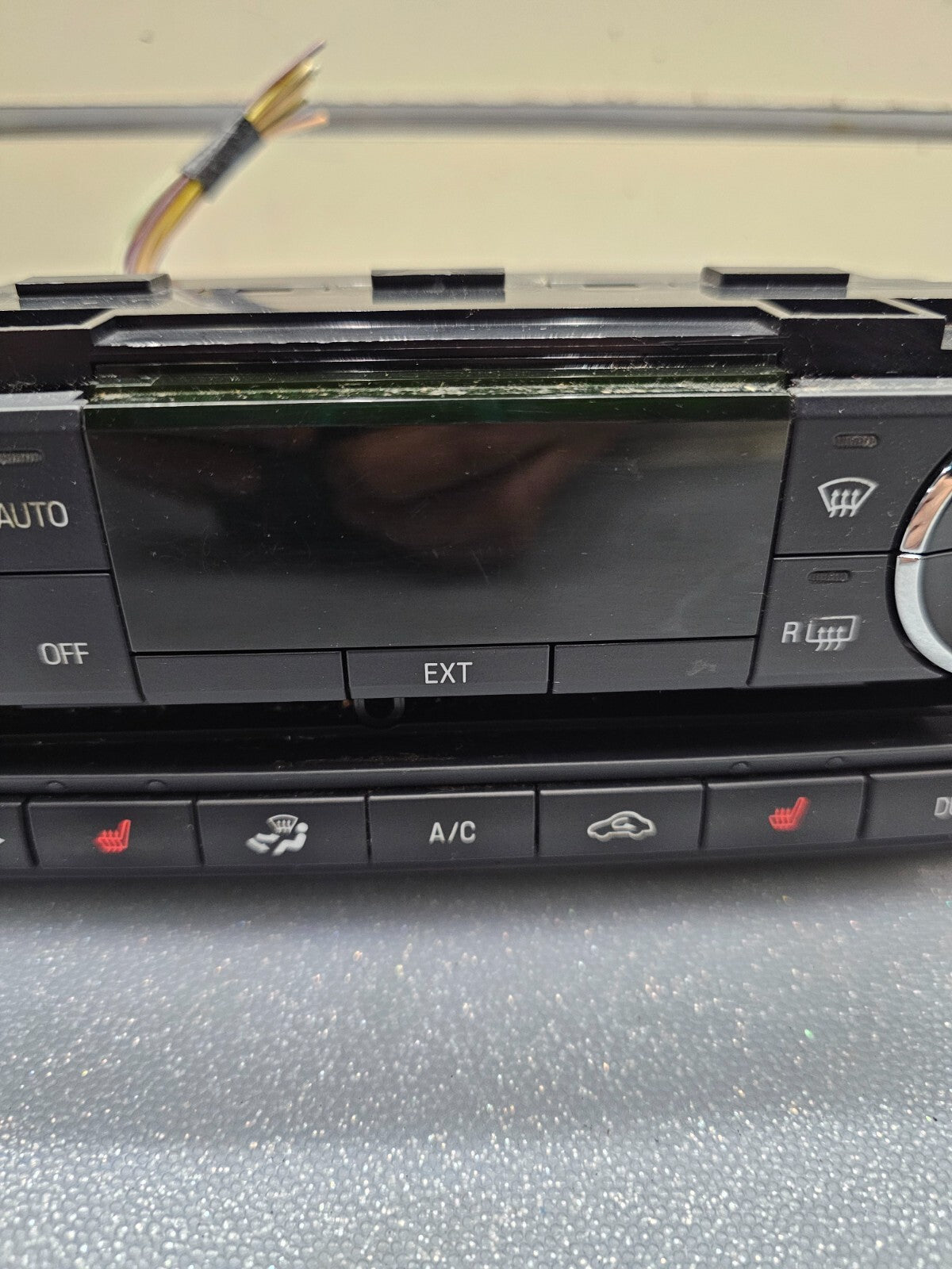 07-10 Ford Edge Dash Center A/C Heater Control Temperature Climate Control Unit