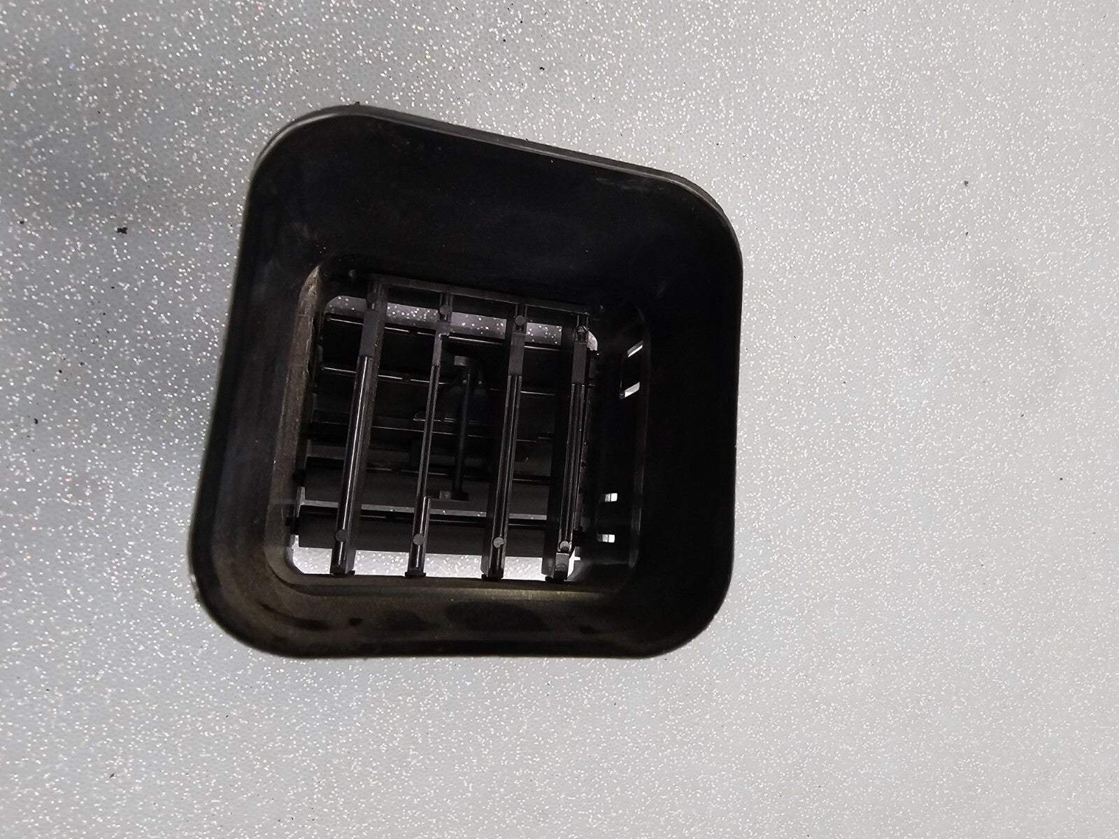 🔥2004-2012 Chevy Colorado GMC Canyon Dash Outer Air Vent LH Driver Side BLACK