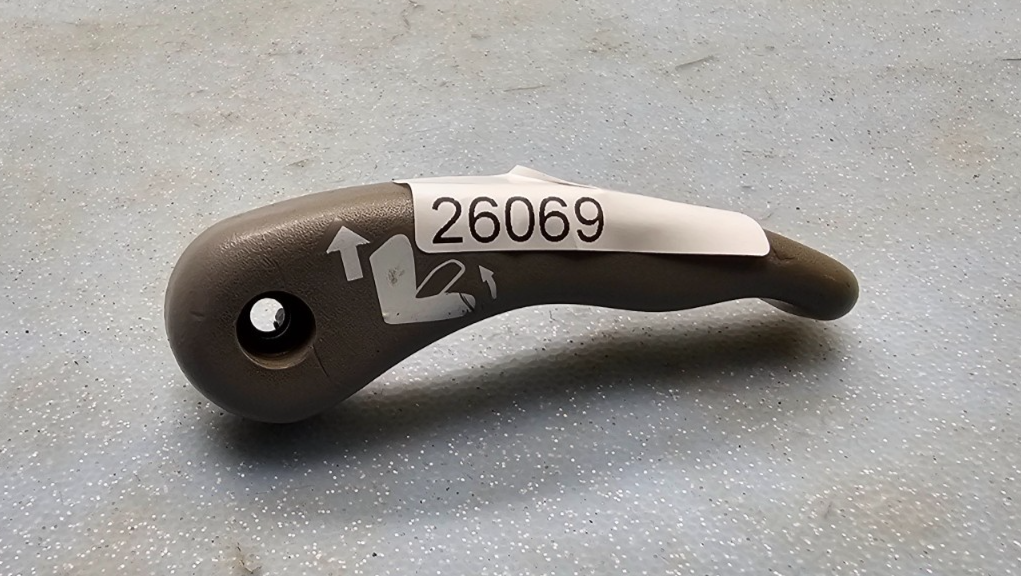 🔥1995-2000 Chevy GMC CK1500 YUKON  Truck Interior Passenger Seat Lever Tan