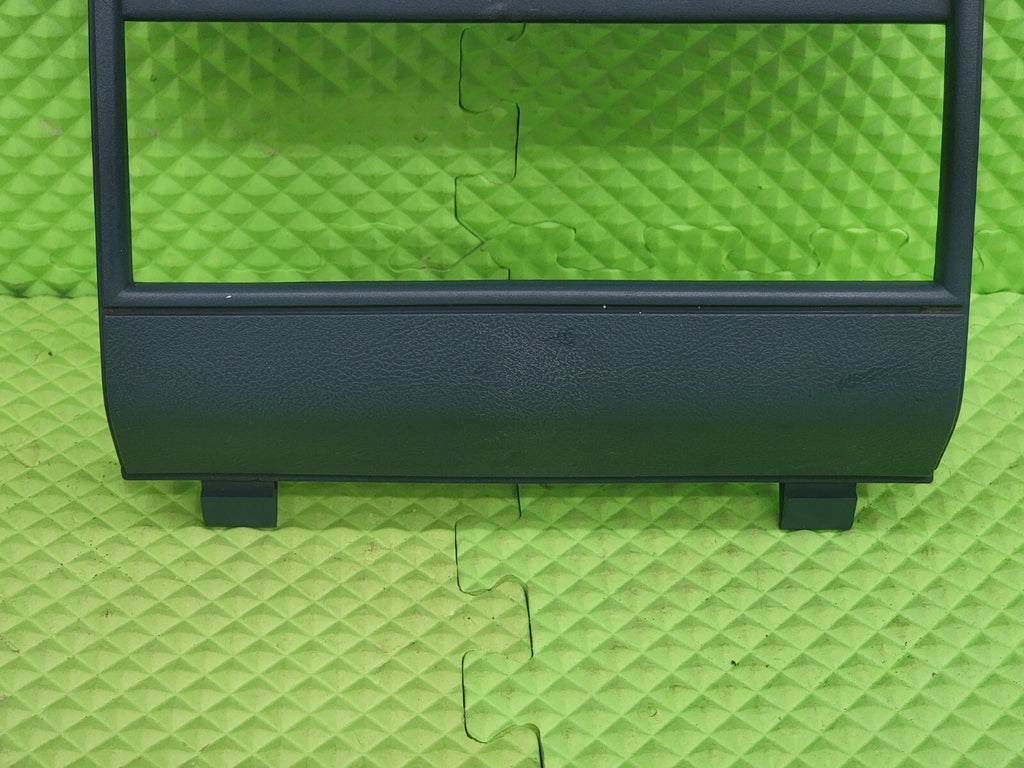 🔥88-94 Chevy GMC Suburban Silverado Tahoe Blazer Center Dash bezel Dark gray