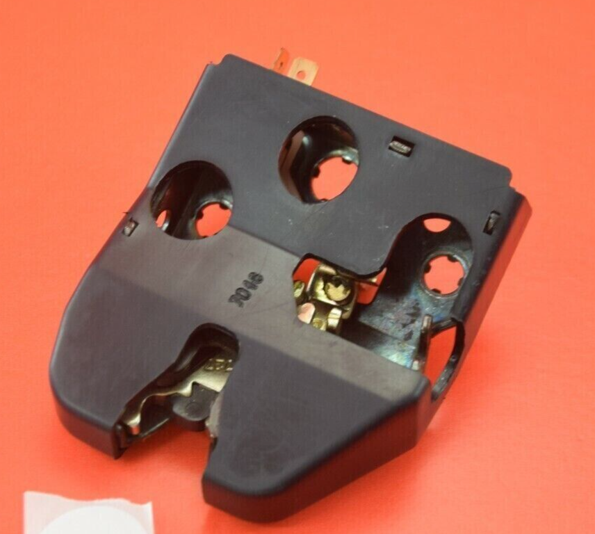 🔥1996 - 2000 HONDA CIVIC TRUNK LID LATCH LOCK  RELEASE HANDLE Y#24 OEM