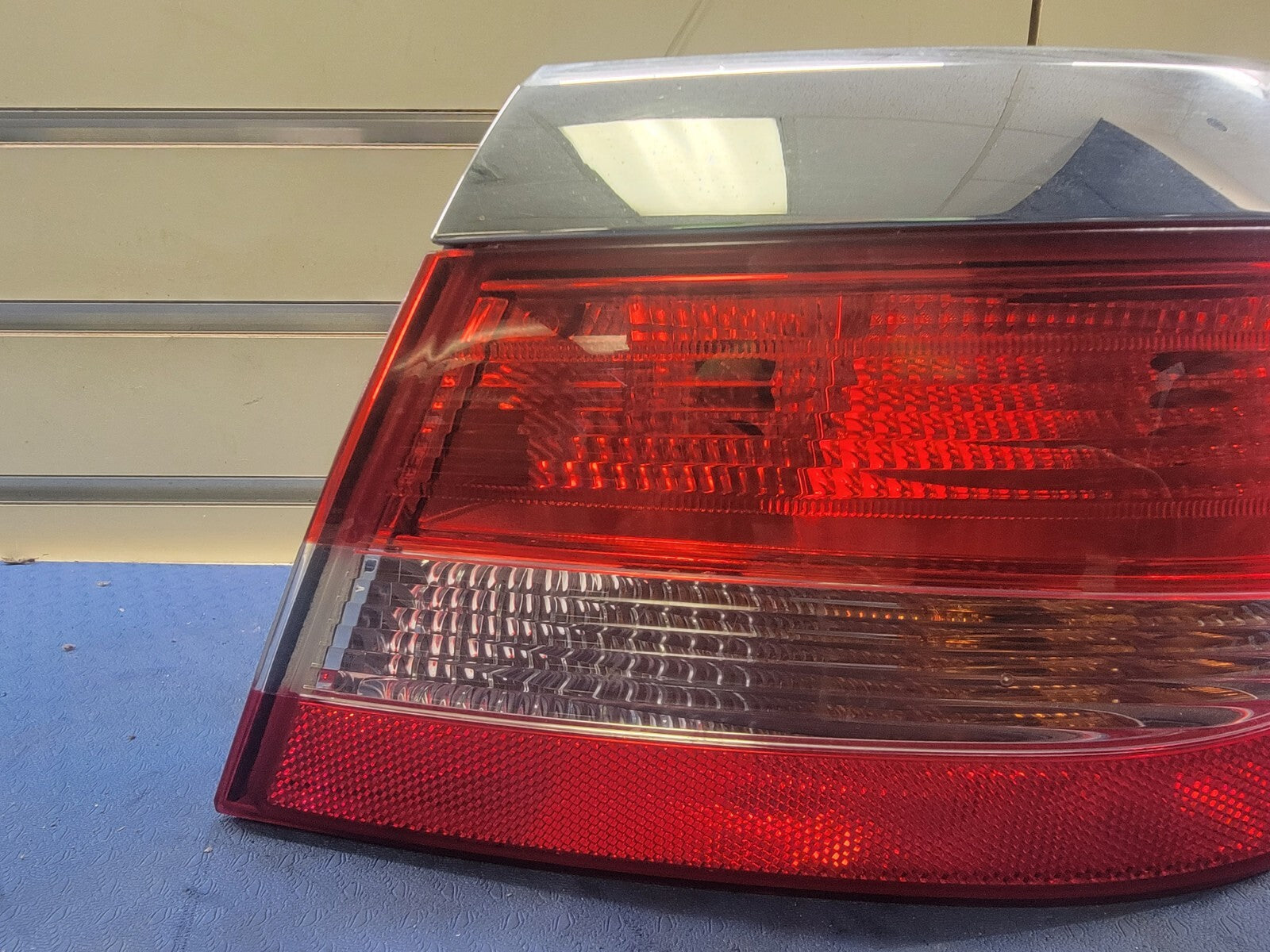 2012-2017 Buick Verano Right Passenger side Tail Light Lamp Assembly chrome OEM