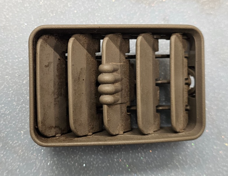 🔥99-06 Silverado Tahoe Dash Right Passenger Air Vent A/C AC HVAC Heater Tan