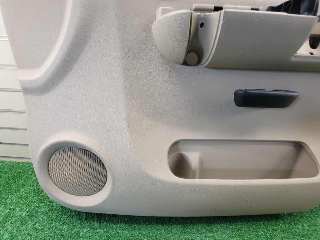 🔥07-09 Chevrolet Silverado GMC Sierra Door Panel right  TAN/BLACK D19