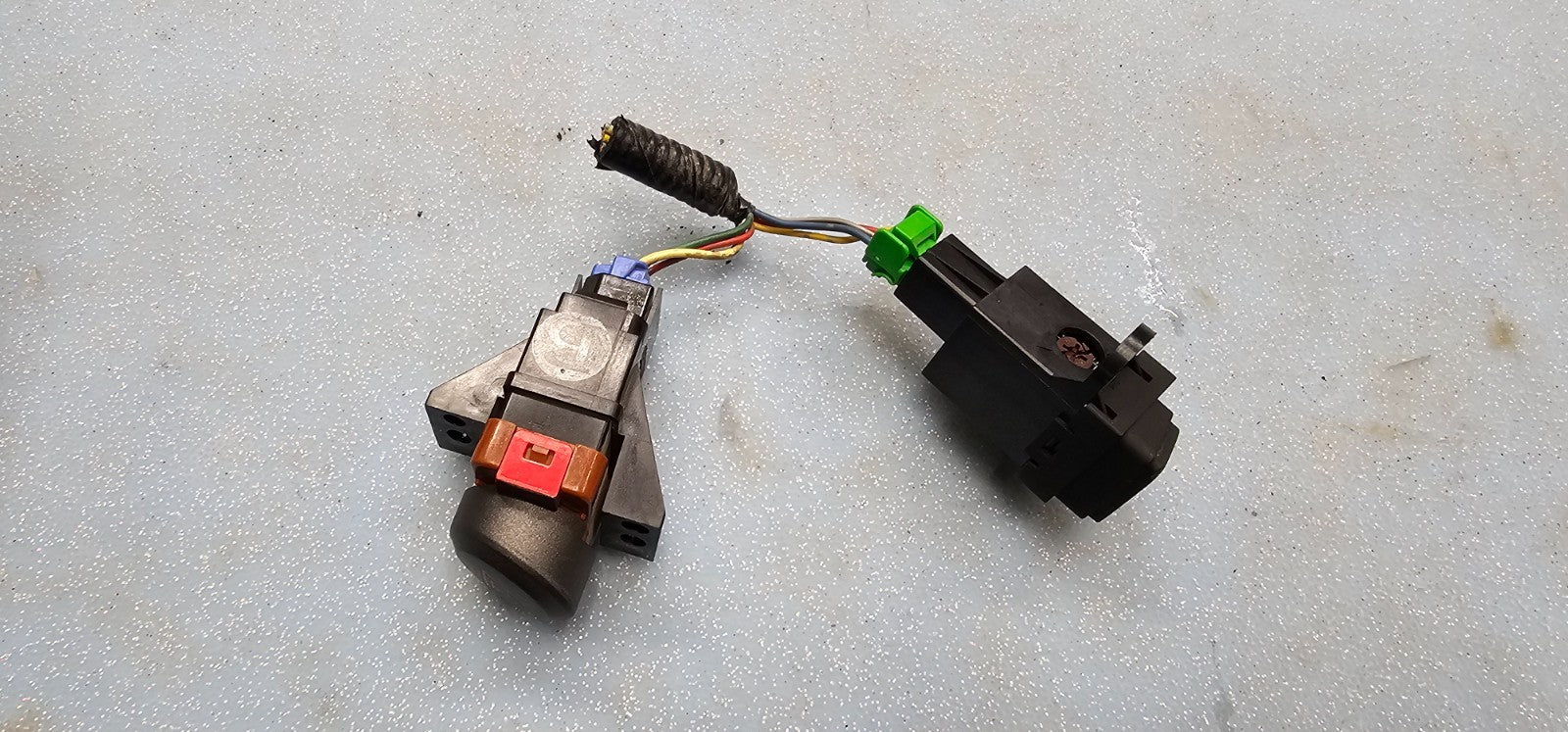 🔥06-11 Honda Civic Emergency Hazard Warning Light Switch Push Button Flasher